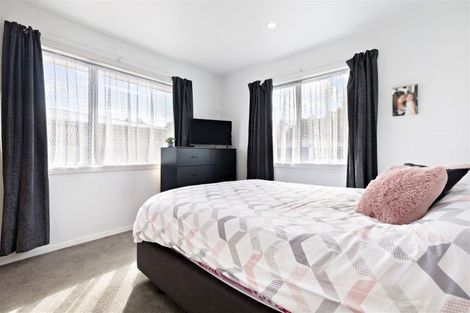 Photo of property in 467 Mairehau Road, Parklands, Christchurch, 8083