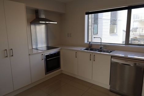 Photo of property in 60 Niu Lane, Te Atatu South, Auckland, 0610