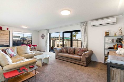 Photo of property in 408 Ocean Road, Whangamata, 3620