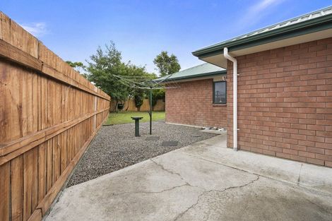 Photo of property in 71 Hillcrest Drive, Kelvin Grove, Palmerston North, 4414