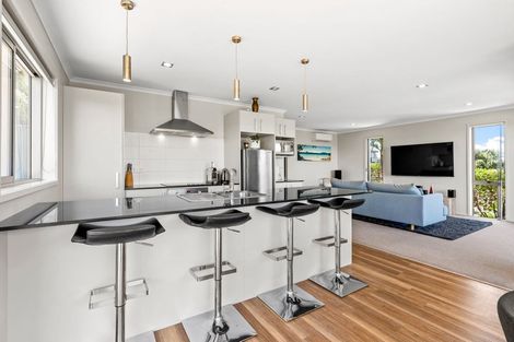 Photo of property in 16 Lagoon View, Gulf Harbour, Whangaparaoa, 0930