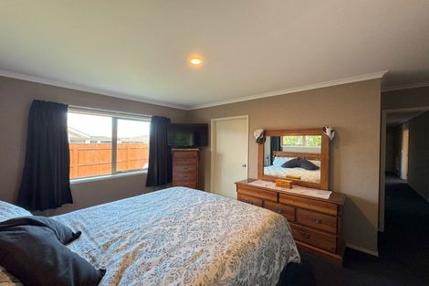 Photo of property in 10 Almond Grove, Feilding, 4702