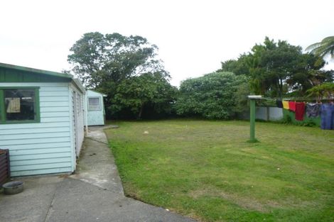 Photo of property in 59 Romilly Street, Westport, 7825