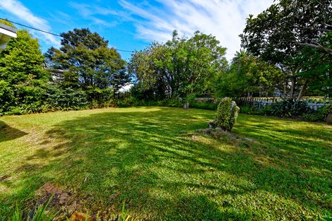 Photo of property in 198 Golf Road, Titirangi, Auckland, 0604