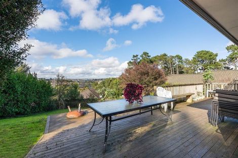 Photo of property in 53 Helleur Road, Massey, Auckland, 0614