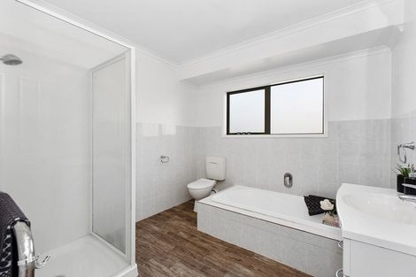 Photo of property in 16 Glenburn Place, Nawton, Hamilton, 3200