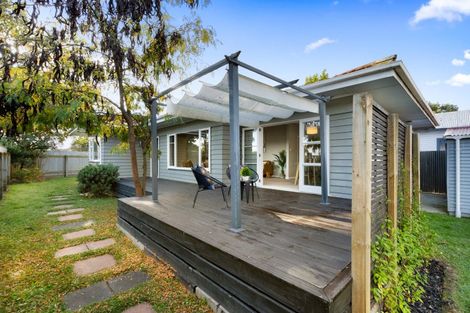 Photo of property in 2 Chambers Street, Napier South, Napier, 4110