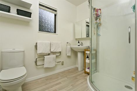 Photo of property in 85b Rosario Crescent, Red Beach, 0932