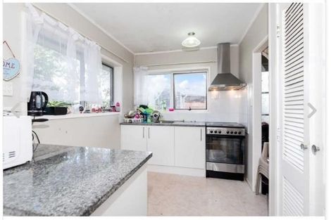 Photo of property in 6/3 Koromiko Street, New Lynn, Auckland, 0600