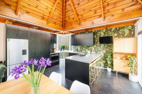 Photo of property in 161 Victoria Avenue, Hokowhitu, Palmerston North, 4410