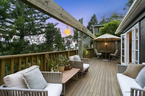 Photo of property in 4 Opou Road, Titirangi, Auckland, 0604