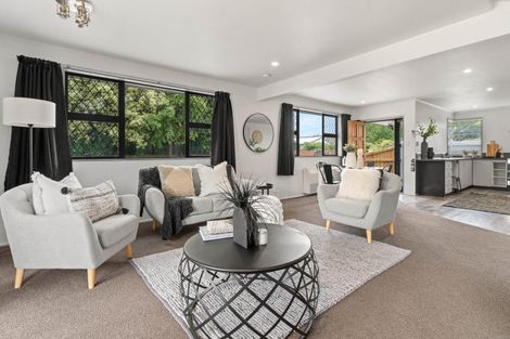 Photo of property in 7a Kempton Street, Greytown, 5712