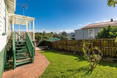 Photo of property in 47 Newington Road, Henderson, Auckland, 0612