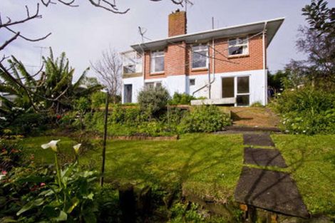 Photo of property in 34 Pupuke Road, Hillcrest, Auckland, 0627