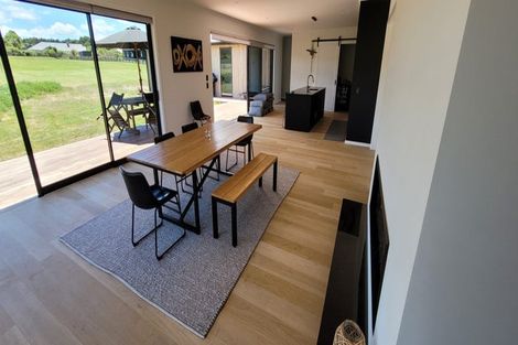 Photo of property in 7 Ribbonwood Lane, Kinloch, 3377