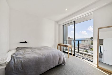 Photo of property in 18u2 Oriental Terrace, Oriental Bay, Wellington, 6011