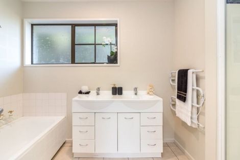 Photo of property in 209 Maidstone Road, Avonhead, Christchurch, 8042