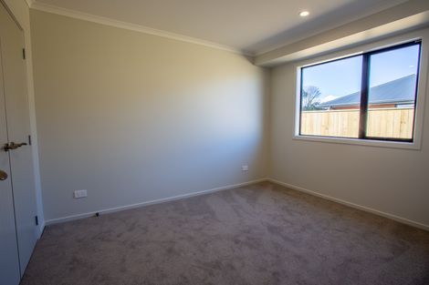 Photo of property in 1 Devon Lane, Carterton, 5713
