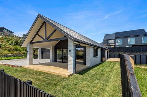 Photo of property in 12 Bosun Place, Te Atatu Peninsula, Auckland, 0610