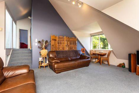 Photo of property in 6 Learmonth Avenue, Birkenhead, Auckland, 0626