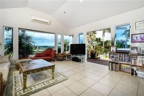 Photo of property in 144 Nixon Road, Taupaki, Henderson, 0782