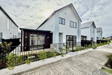 Photo of property in 77c Schoolside Road, Kumeu, 0810