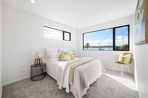 Photo of property in 48 Observation Green, Hobsonville, Auckland, 0616