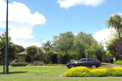Photo of property in 24 Longford Park Drive, Takanini, 2112