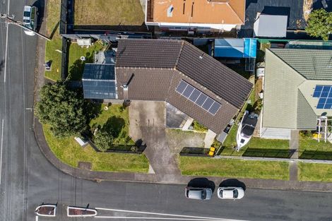 Photo of property in 2a Redwood Drive, Massey, Auckland, 0614