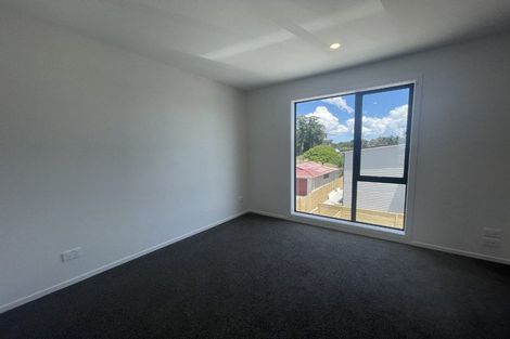 Photo of property in 1/504 Don Buck Road, Massey, Auckland, 0614
