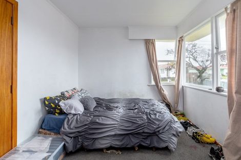 Photo of property in 97 Cameron Crescent, Masterton, 5810