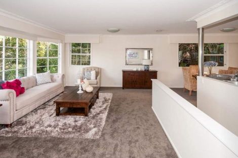 Photo of property in 14 Sovereign Place, Glenfield, Auckland, 0629