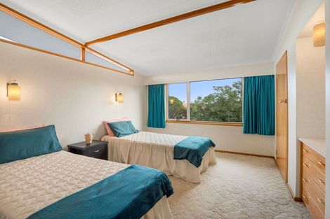 Photo of property in 100 Perth Street, Holmes Hill, Oamaru, 9401
