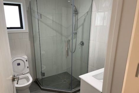 Photo of property in 3 Edwards Avenue, Henderson, Auckland, 0610