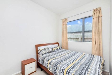 Photo of property in 17 Clendon Place, Manurewa, Auckland, 2102