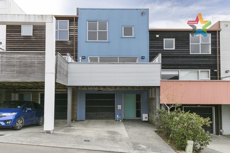 Photo of property in 44 Saddleback Grove, Karori, Wellington, 6012