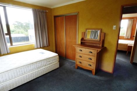 Photo of property in 16 Kamahi Street, Kaka Point, Balclutha, 9271