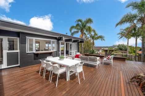 Photo of property in 22 Andrea Place, Sunnyhills, Auckland, 2010