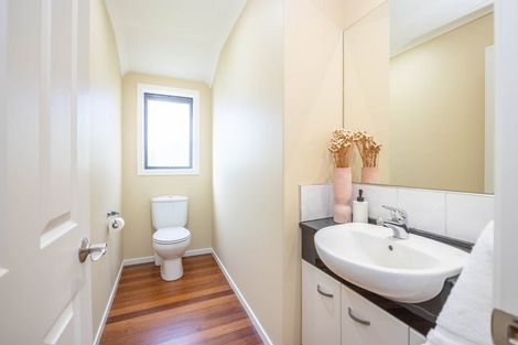 Photo of property in 72 Barrington Drive, Huntington, Hamilton, 3210