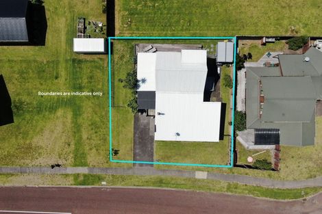 Photo of property in 1 Mount Avenue, Pauanui, Hikuai, 3579