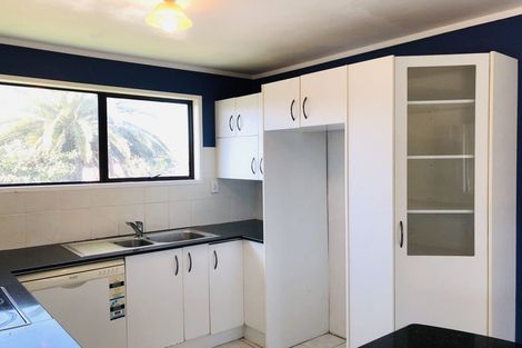Photo of property in 24 Vanbrugh Place, Bucklands Beach, Auckland, 2014