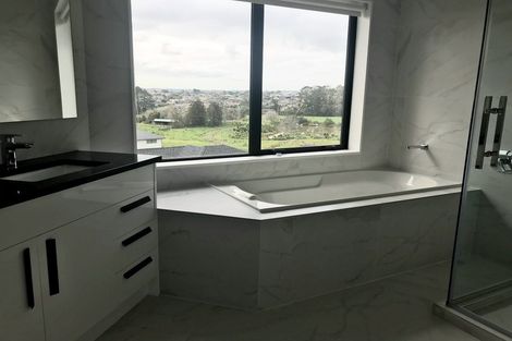 Photo of property in 55 Platinum Rise, Ranui, Auckland, 0612