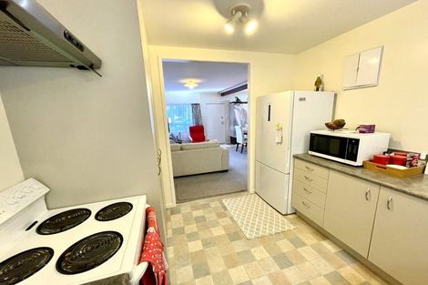 Photo of property in 3/88 Lake Road, Northcote, Auckland, 0627