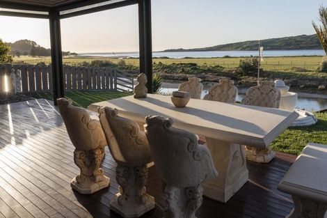 Photo of property in 3 Nihinihi Avenue, Raglan, 3225