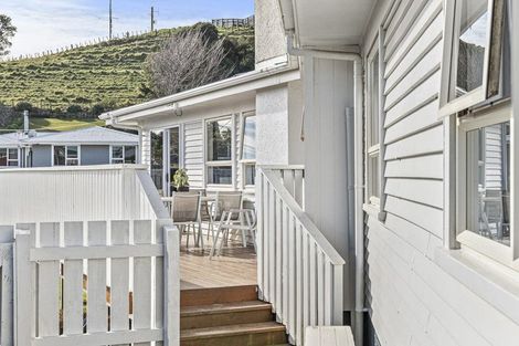 Photo of property in 6 Clearmont Crescent, Blagdon, New Plymouth, 4310