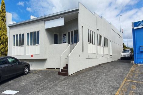 Photo of property in 2/151 Kitchener Road, Pukekohe, 2120