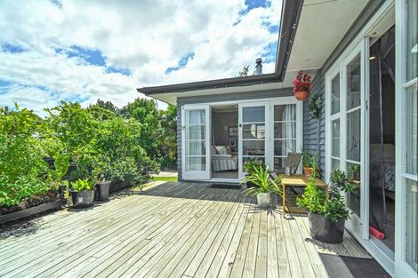 Photo of property in 12 O'connell Place, Havelock North, 4130