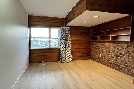 Photo of property in 8 Ponui Place, Mairangi Bay, Auckland, 0630