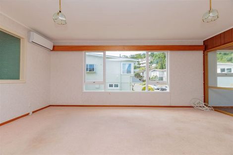 Photo of property in 15 Cortina Avenue, Johnsonville, Wellington, 6037