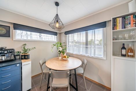 Photo of property in 6 Topeka Grove, Totara Park, Upper Hutt, 5018